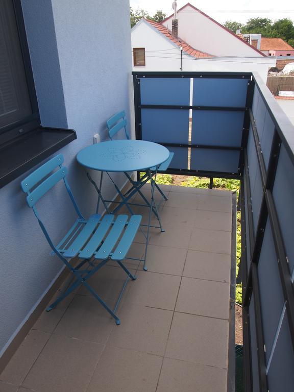 Apartmany Relax Ladná Exterior foto